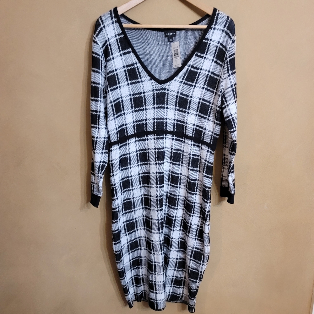 Torrid Sweater Dress in size 1